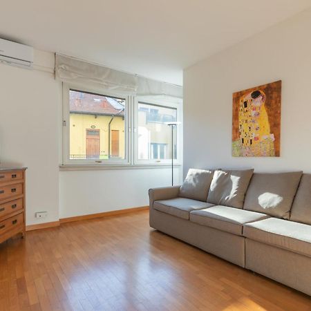 Joivy Apartments By The Lake كومو المظهر الخارجي الصورة