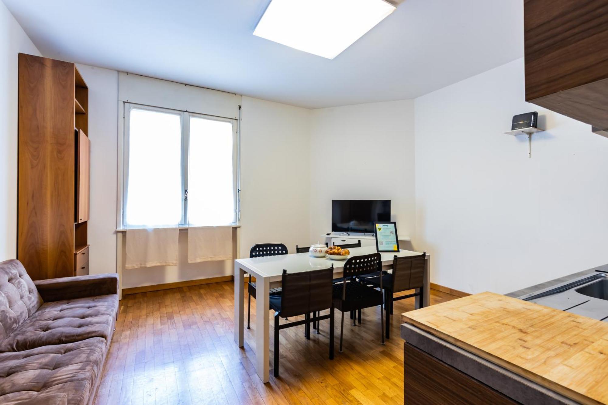 Joivy Apartments By The Lake كومو المظهر الخارجي الصورة
